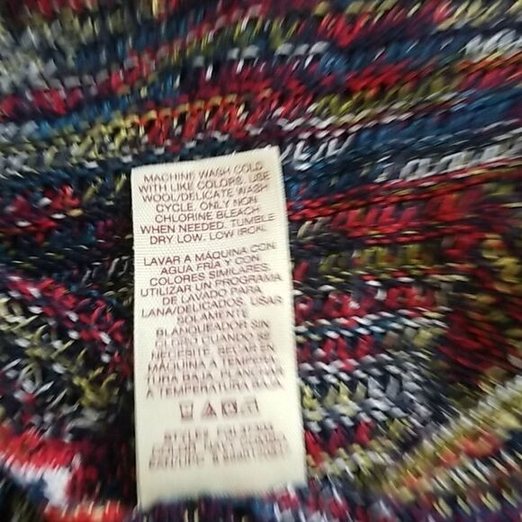 Lightweight Knit Tunic. SIZE M - Picture 6 of 6